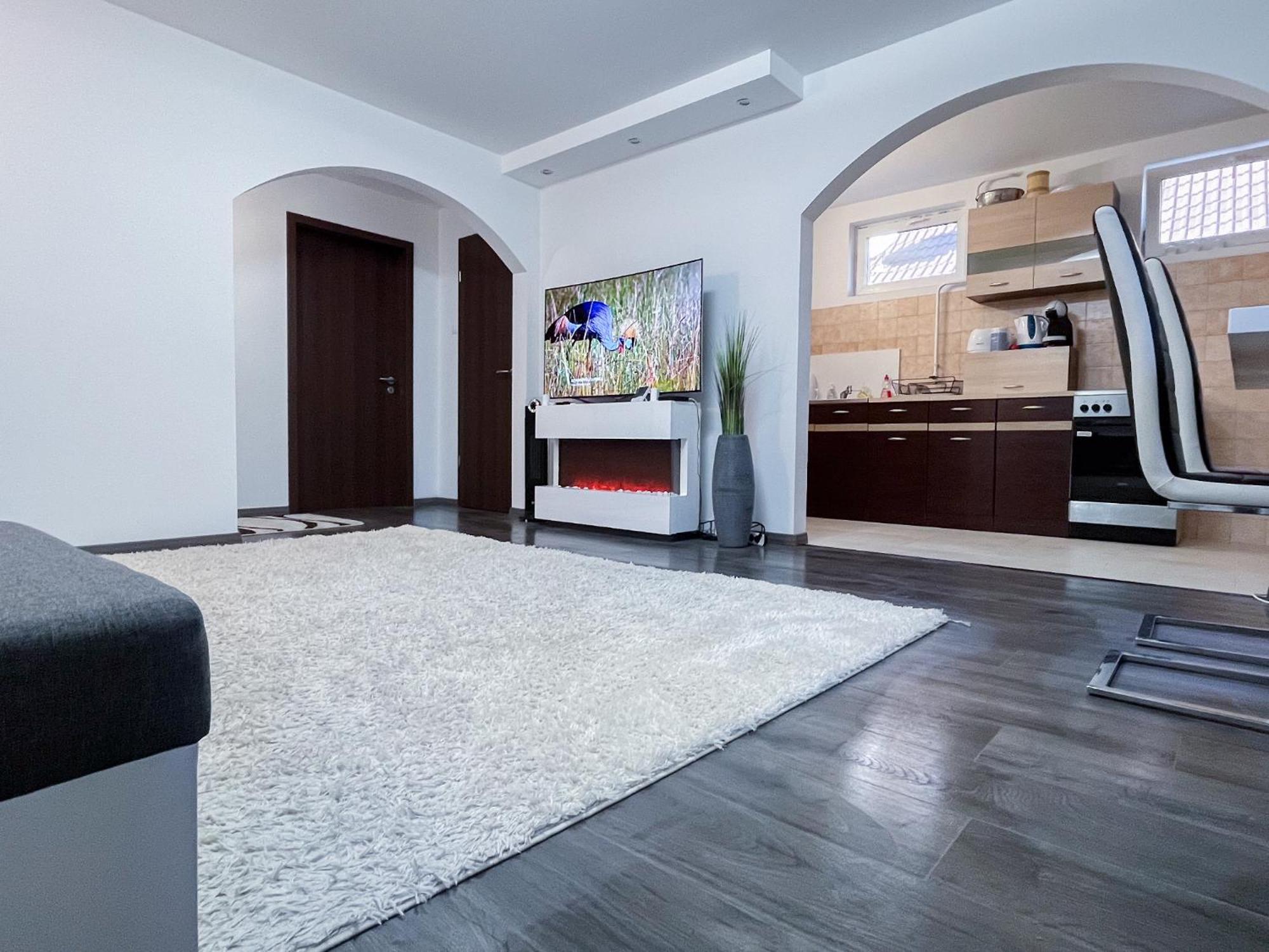 Nyuszis Apartman Kiskunmajsa Exterior photo